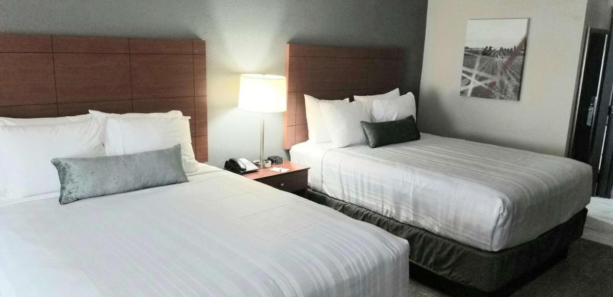 Best Western Lexington Inn - image 7