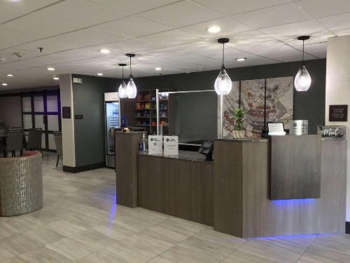 Best Western Lexington Inn - image 9