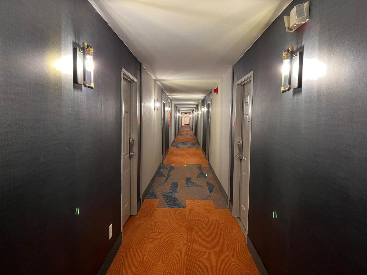 La Quinta Inn by Wyndham Lexington - image 2