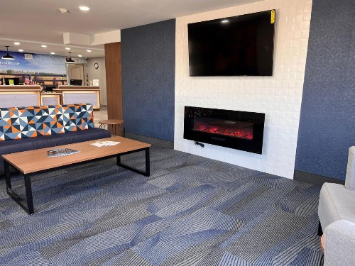 La Quinta Inn by Wyndham Lexington - image 33