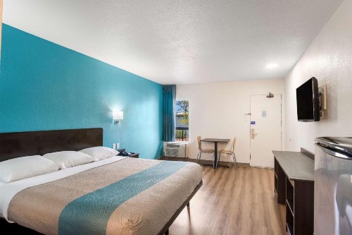 Motel 6-Lexington KY - Airport - image 17
