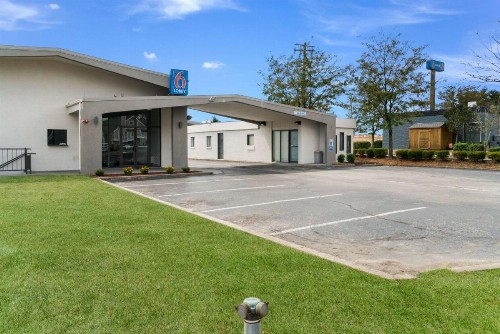 Motel 6-Lexington KY - Airport - image 20