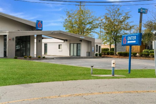 Motel 6-Lexington KY - Airport - image 7