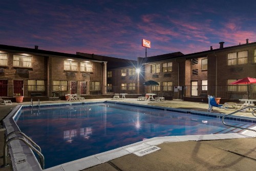 SureStay Plus Hotel by Best Western Lexington - image 11