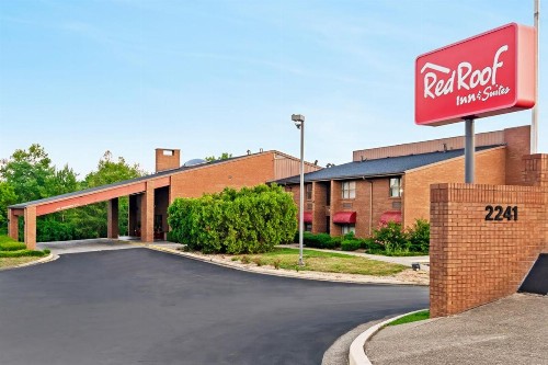 SureStay Plus Hotel by Best Western Lexington - image 2