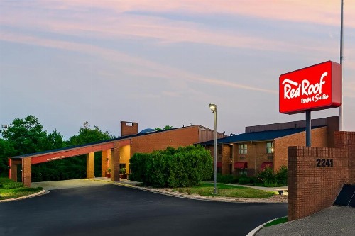 SureStay Plus Hotel by Best Western Lexington - image 3