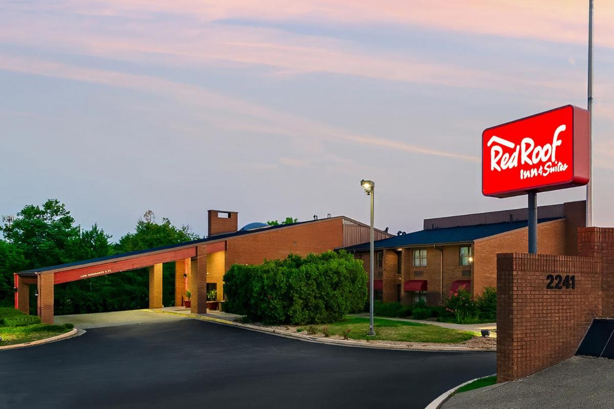 SureStay Plus Hotel by Best Western Lexington - image 3