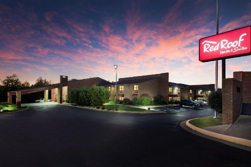 SureStay Plus Hotel by Best Western Lexington - image 6