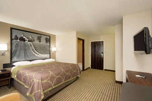 Super 8 by Wyndham Lexington Winchester Rd - image 15
