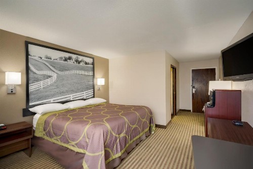 Super 8 by Wyndham Lexington Winchester Rd - image 29