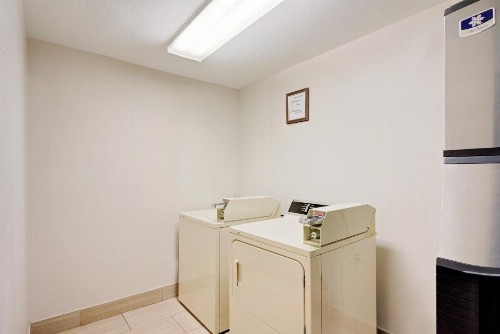 Super 8 by Wyndham Lexington Winchester Rd - image 32