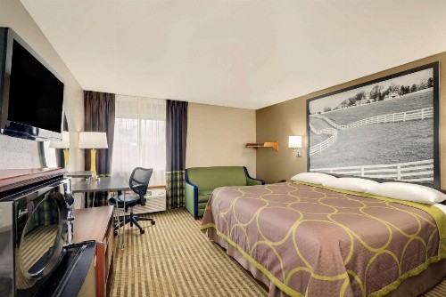 Super 8 by Wyndham Lexington Winchester Rd - image 7