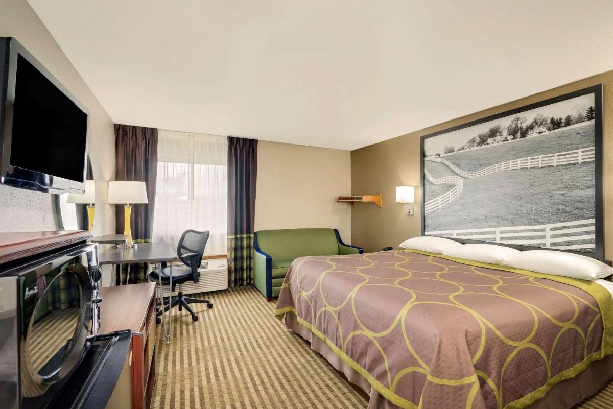 Super 8 by Wyndham Lexington Winchester Rd - image 7
