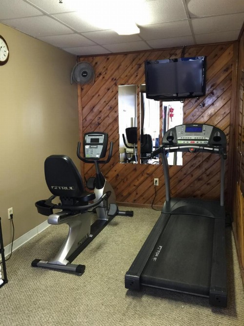 Guesthouse Inn & Suites Lexington - image 17