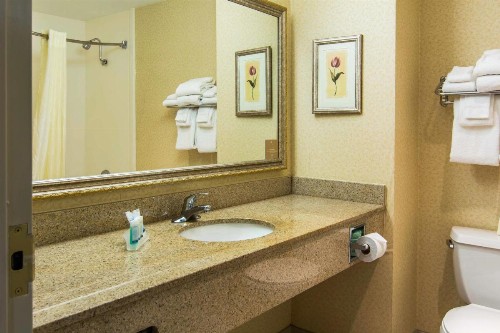 Sleep Inn Lexington - image 16