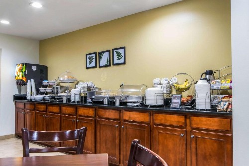 Sleep Inn Lexington - image 18
