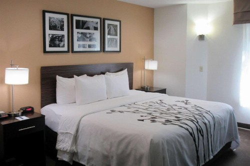Sleep Inn Lexington - image 19