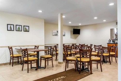 Sleep Inn Lexington - image 29