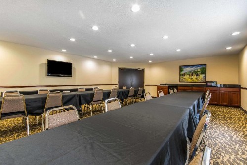 Sleep Inn Lexington - image 31