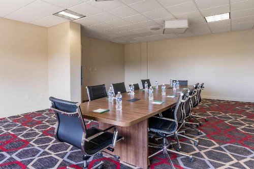 Quality Inn - image 31