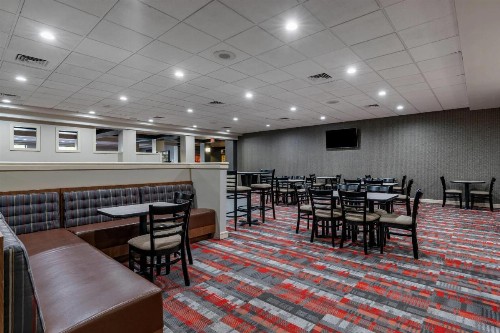 Quality Inn - image 36