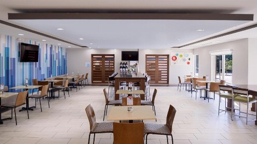 Holiday Inn Express & Suites Lexington Midtown - I-75 an IHG Hotel - image 12