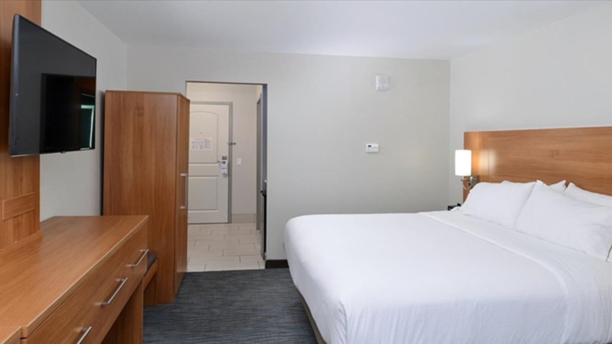Holiday Inn Express & Suites Lexington Midtown - I-75 an IHG Hotel - image 7