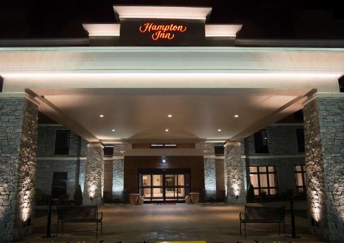 Hampton Inn Lexington Medical Center KY - image 2