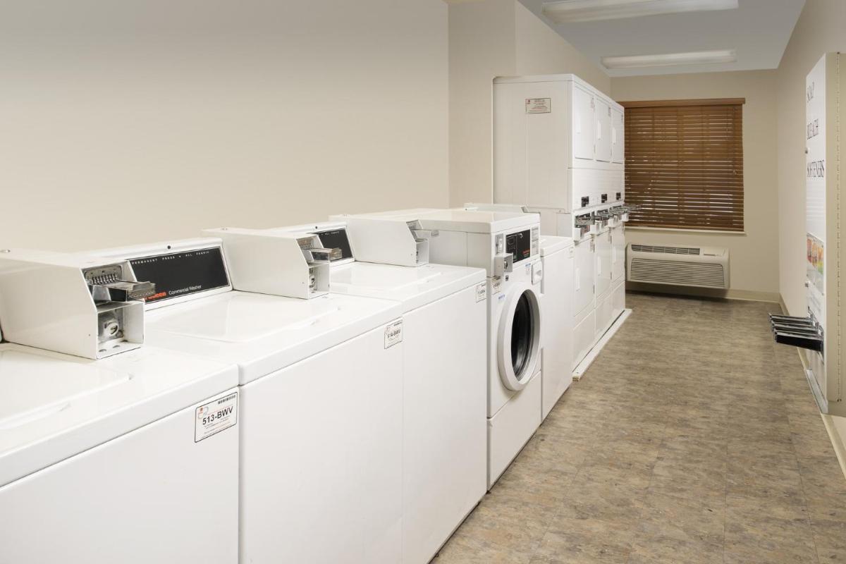 WoodSpring Suites Lexington Southeast - image 2