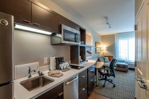 TownePlace Suites by Marriott Lexington Keeneland/Airport - image 4