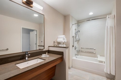 Fairfield Inn & Suites by Marriott Lexington East/I-75 - image 18
