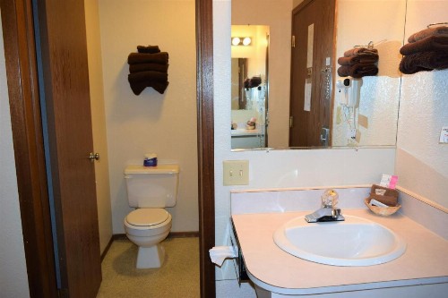 Country Inn Libby - image 45