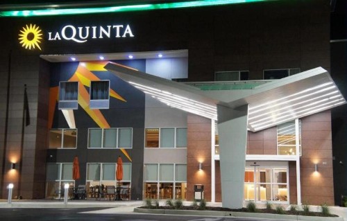 La Quinta Inn & Suites Limon by Wyndham - image 9