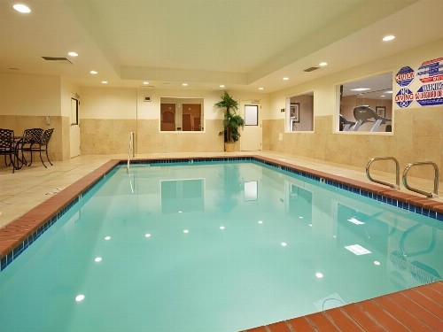 Holiday Inn Express Hotel & Suites Lincoln-Roseville Area an IHG Hotel - image 34