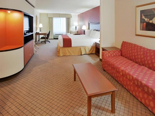 Holiday Inn Express Hotel & Suites Lincoln-Roseville Area an IHG Hotel - image 36
