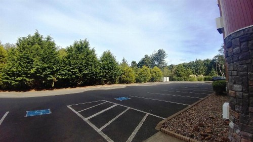 Palace Inn & Suites - image 28