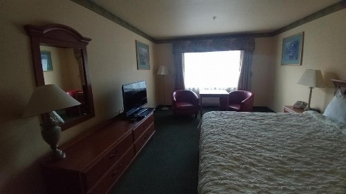Palace Inn & Suites - image 33