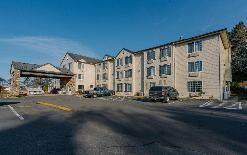 The Ashley Inn & Suites - image 10
