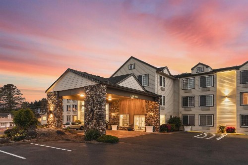 The Ashley Inn & Suites - image 2