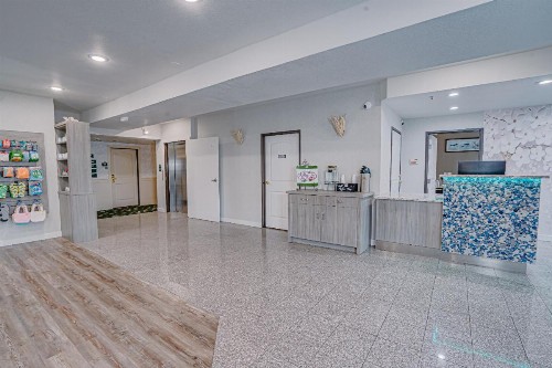 The Ashley Inn & Suites - image 20