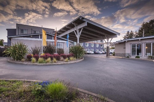 Inn at Wecoma - image 2
