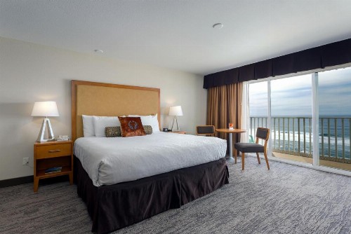 The Coho Oceanfront Lodge - image 24