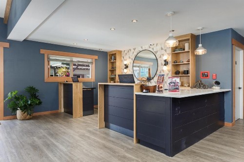 The Coho Oceanfront Lodge - image 36
