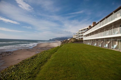 The Coho Oceanfront Lodge - image 41
