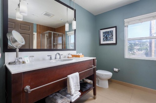 The Coho Oceanfront Lodge - image 44