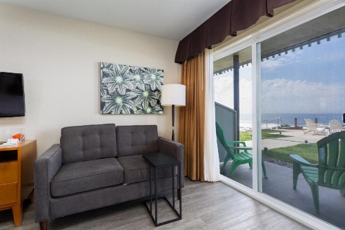 The Coho Oceanfront Lodge - image 8