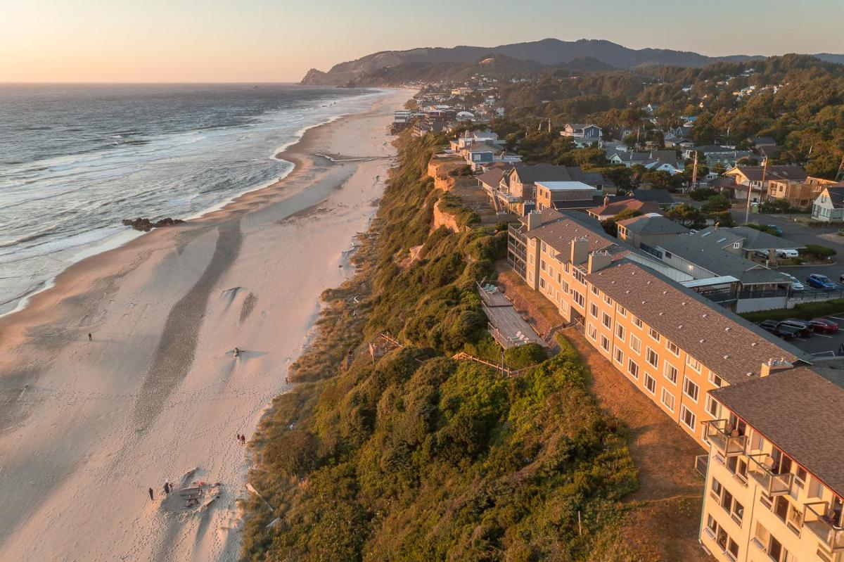 Nordic Oceanfront Inn - main image