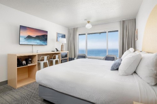 Nordic Oceanfront Inn - image 23