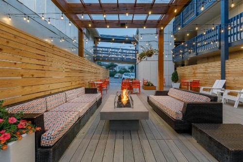 Nordic Oceanfront Inn - image 33