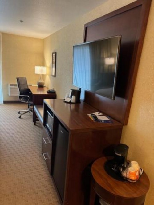Comfort Inn & Suites Lincoln City - image 29